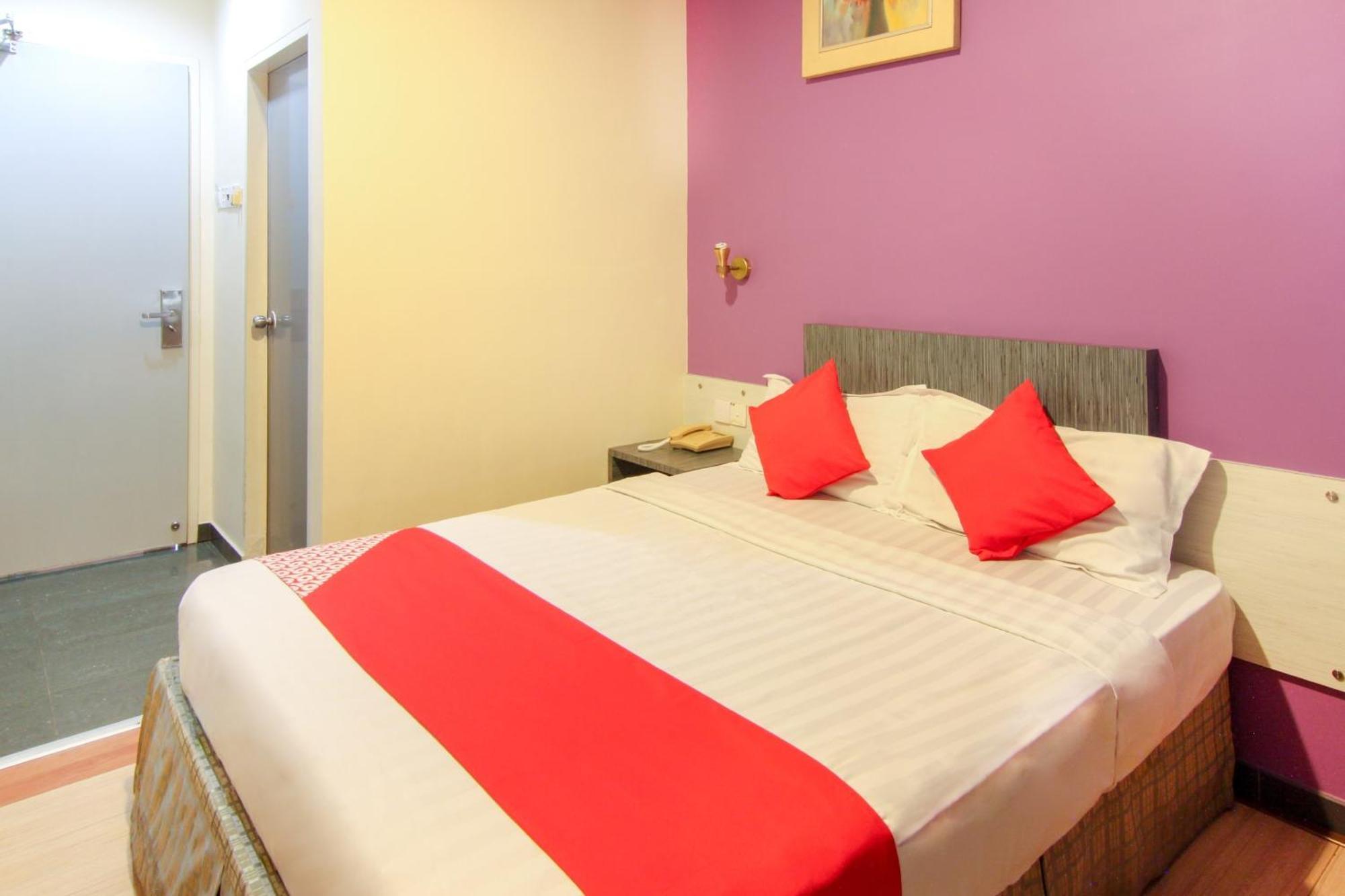 Super Oyo 43930 Hotel Esplanade SDK Dış mekan fotoğraf