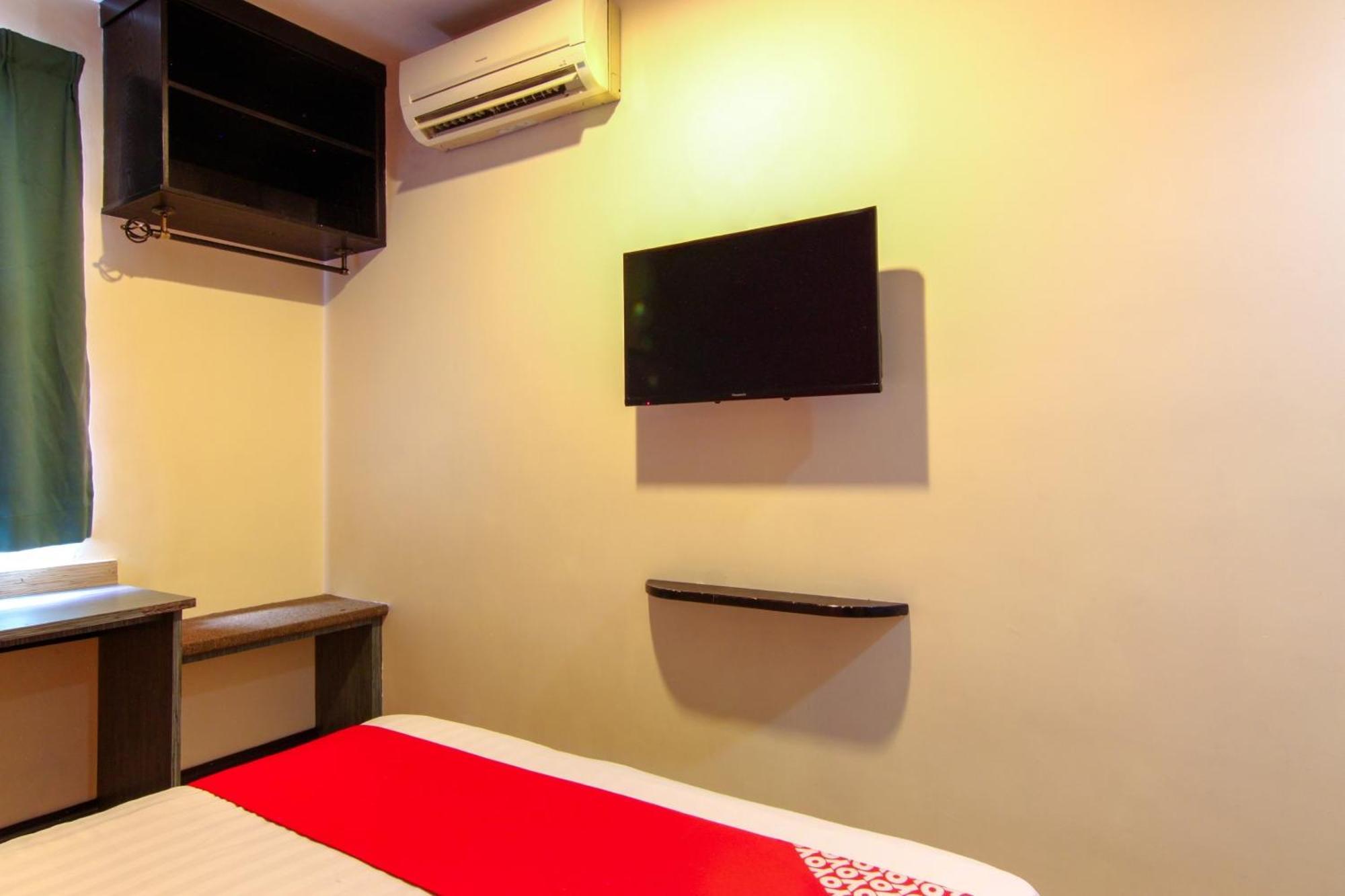 Super Oyo 43930 Hotel Esplanade SDK Dış mekan fotoğraf
